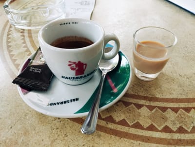 Hogyan született a caffè corretto?