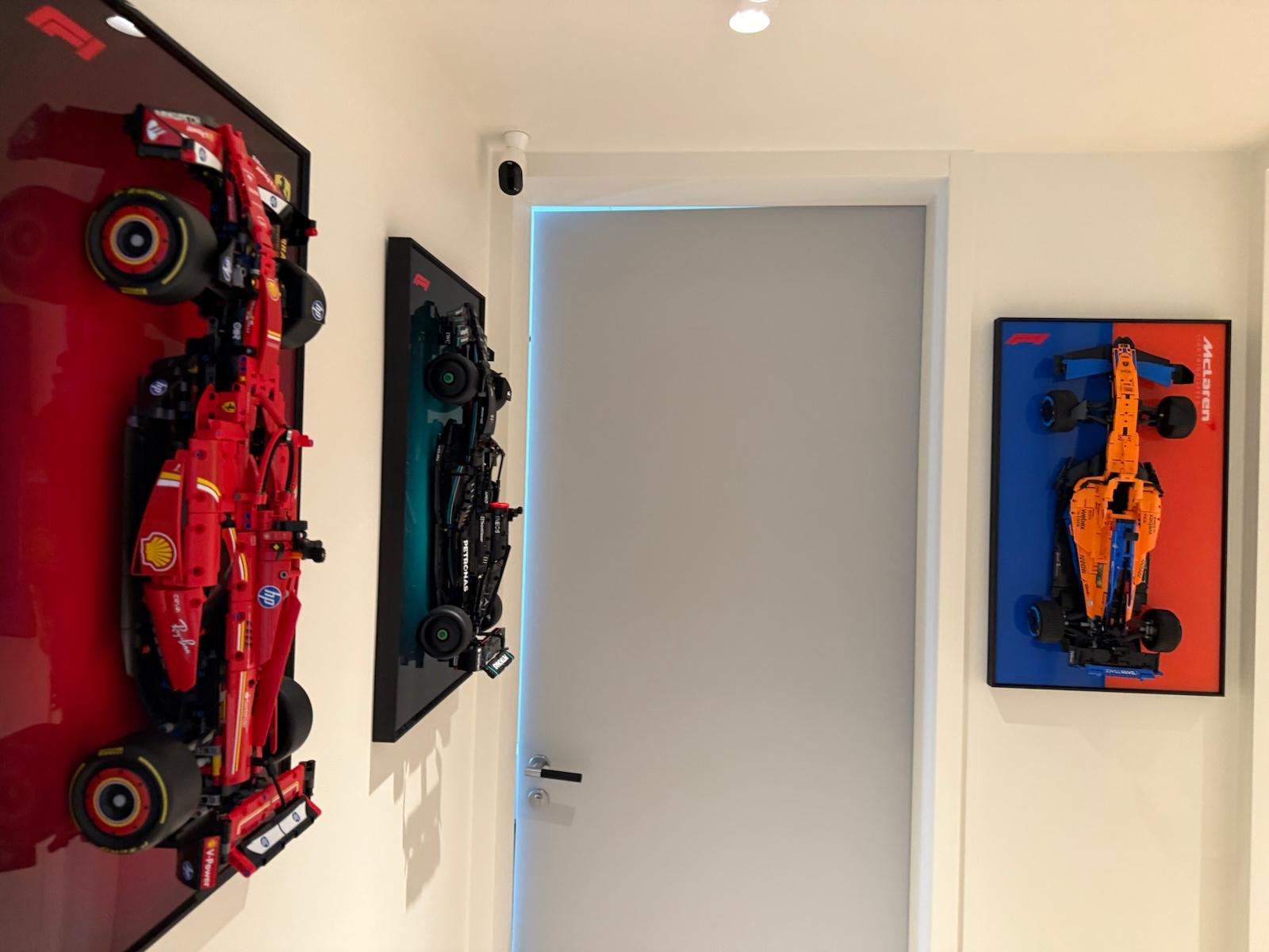 frame hang