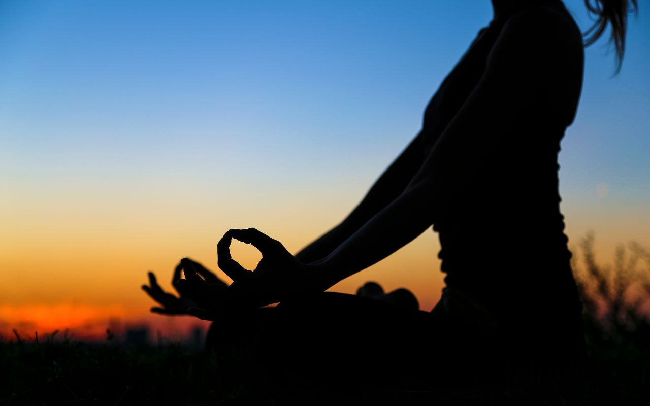 Cách Thiền Vipassana Tại Nhà: Hướng Dẫn Chi Tiết Cho Người Mới Bắt Đầu