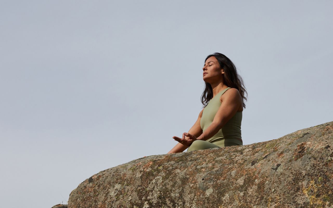 Cách Thiền Vipassana Tại Nhà: Hướng Dẫn Chi Tiết Cho Người Mới Bắt Đầu