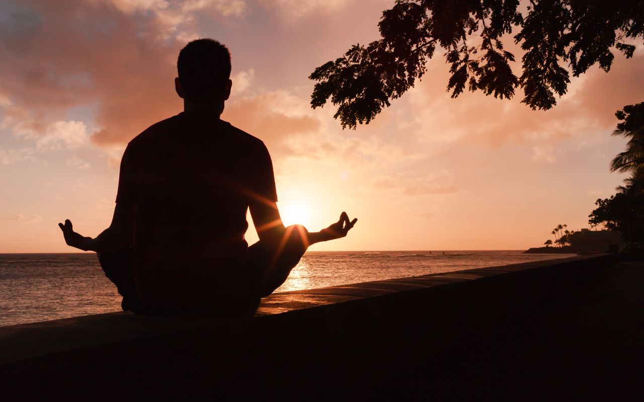 Thiền Vipassana Có Tốt Không? Lợi Ích Và Tác Dụng Của Phương Pháp Thiền Này