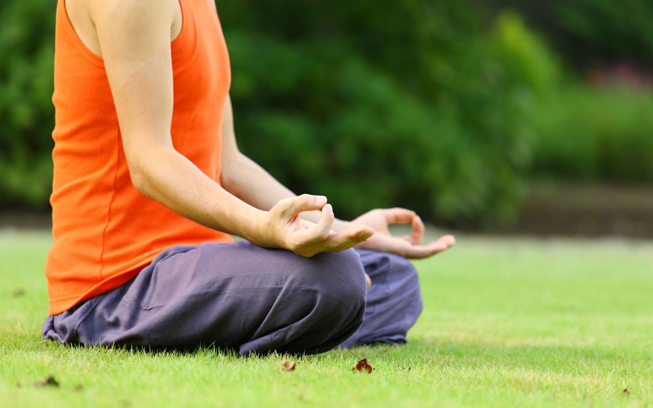 Thiền Vipassana Bốn Nền Tảng Chánh Niệm: Cách Thực Hành và Lợi Ích Tuyệt Vời
