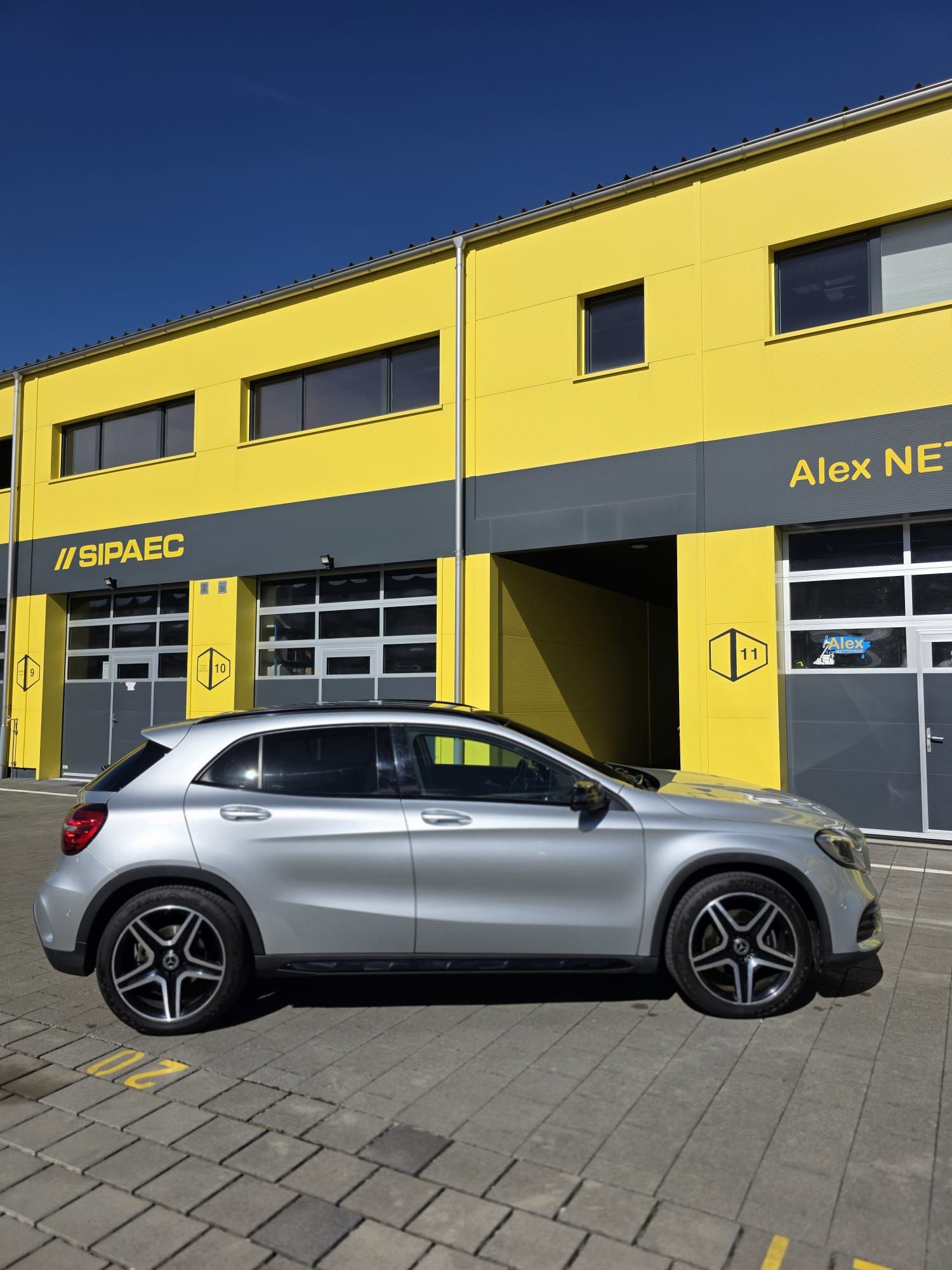 Mercedes-Benz GLA 250 AMG 