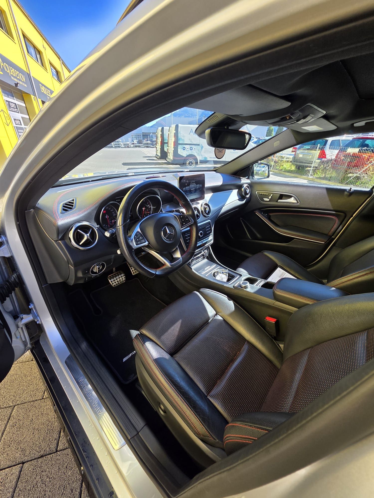 Mercedes-Benz GLA 250 AMG 