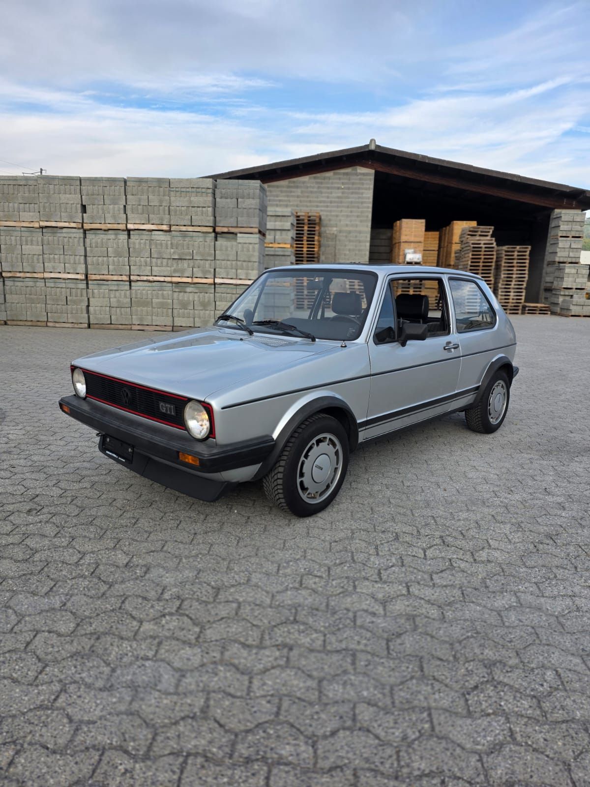 Volkswagen Golf 1 GTI 1.8