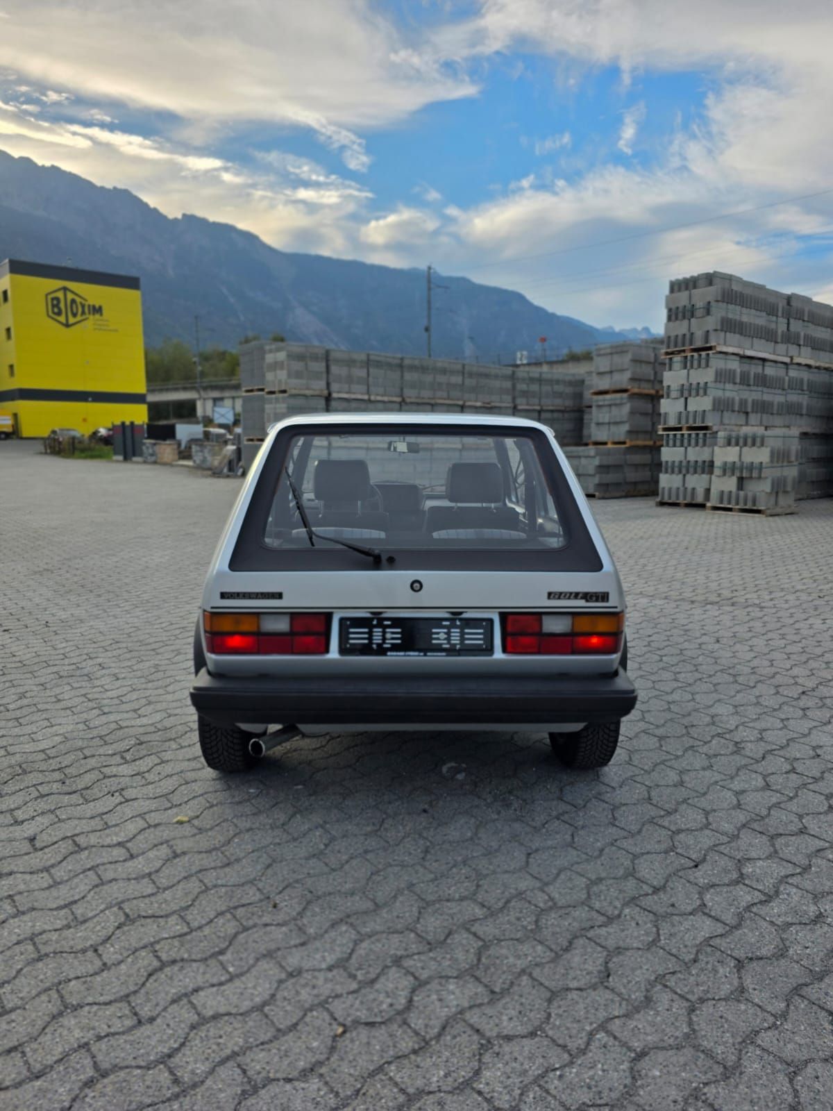 Volkswagen Golf 1 GTI 1.8