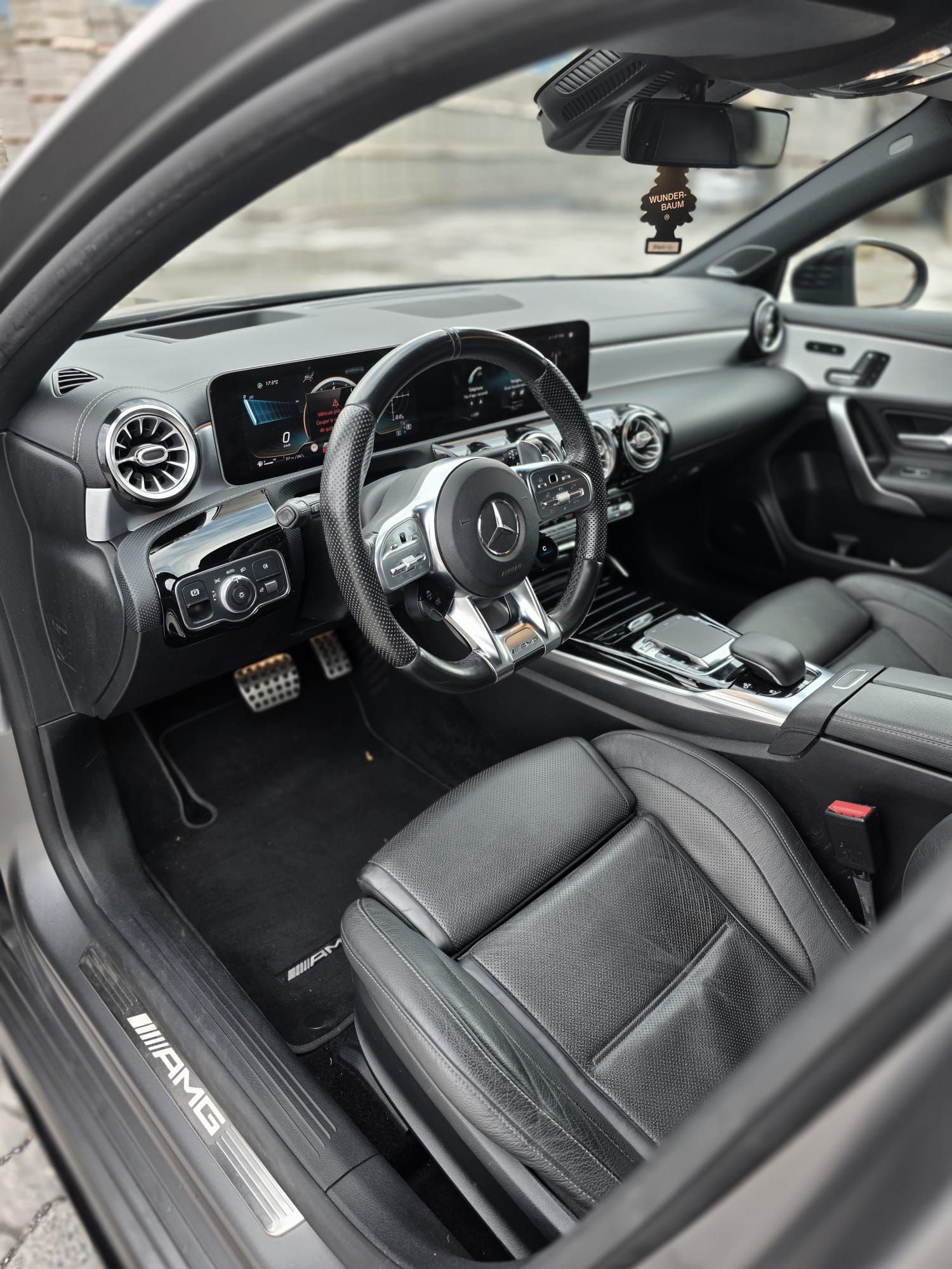 Mercedes-Benz A35 AMG 19''