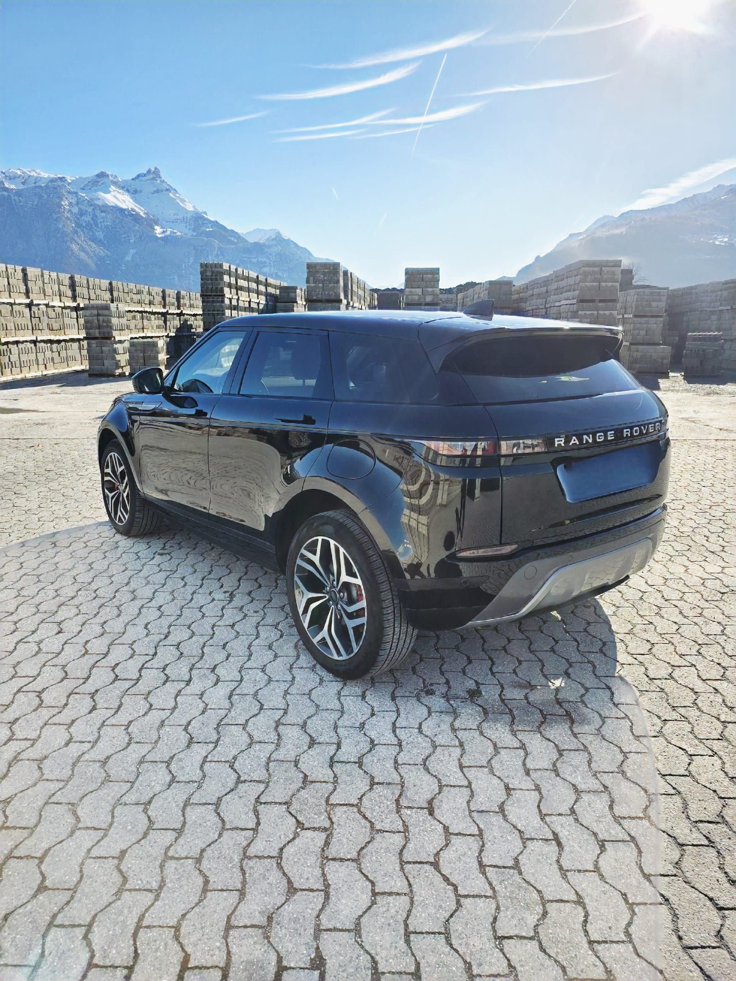 Range Rover Evoque P300