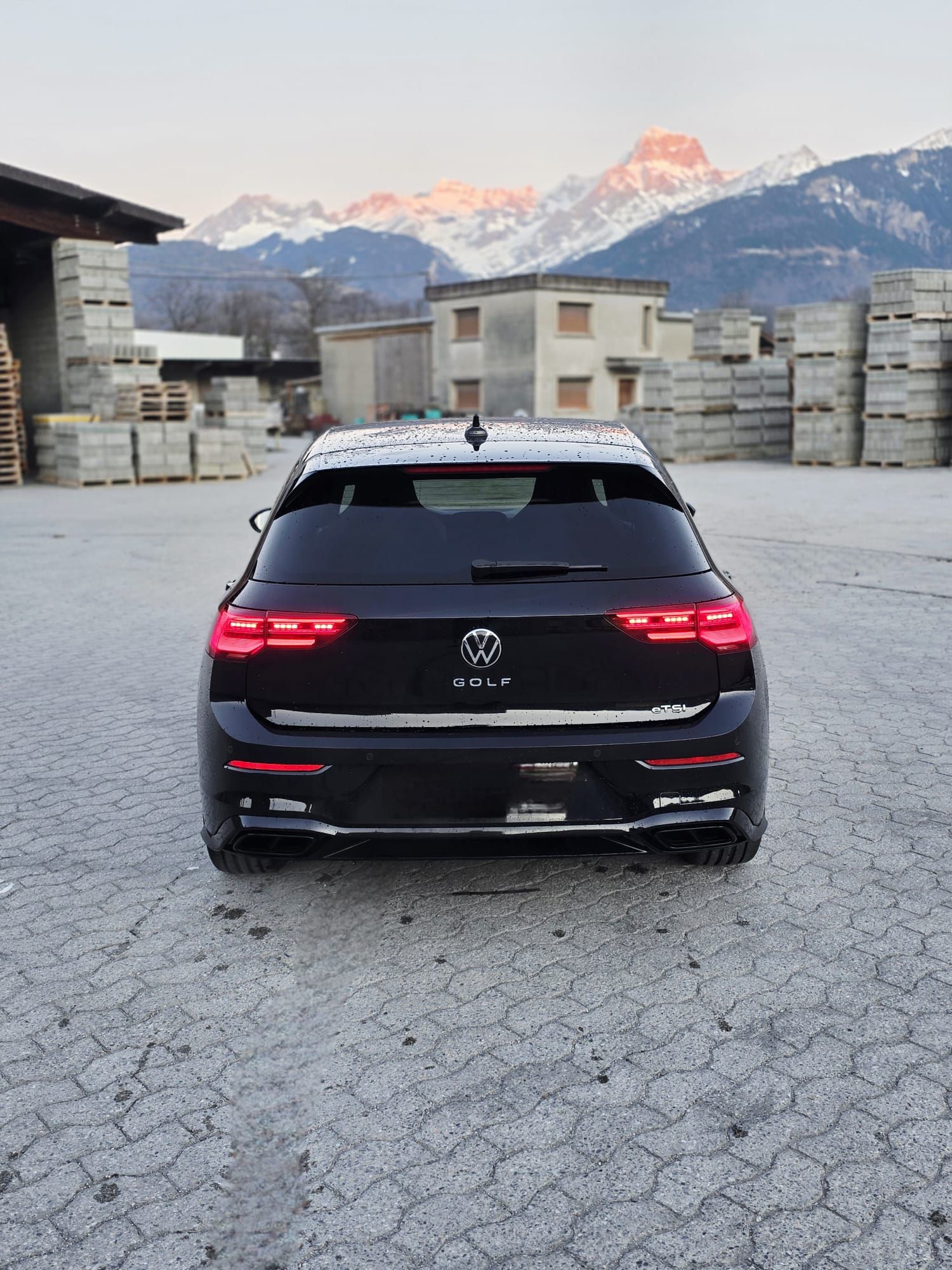 VW Golf 8 1.5 TSI R-Line