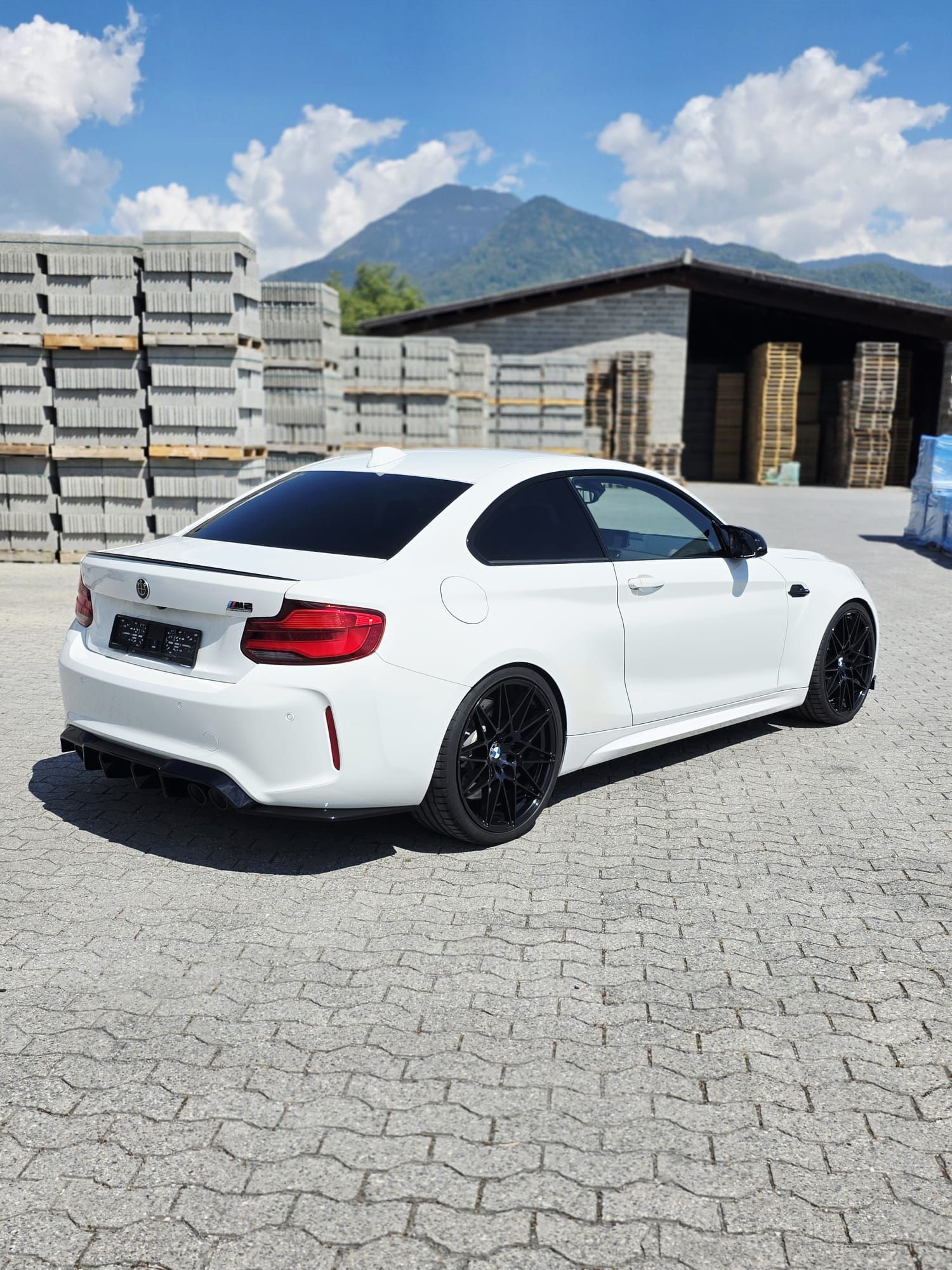  BMW M2 Competition