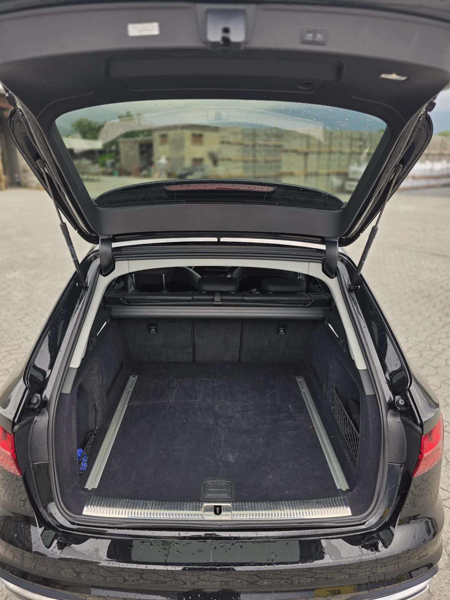 Audi A4 Avant Quattro 40 TDI 204ch Híbrido Suave