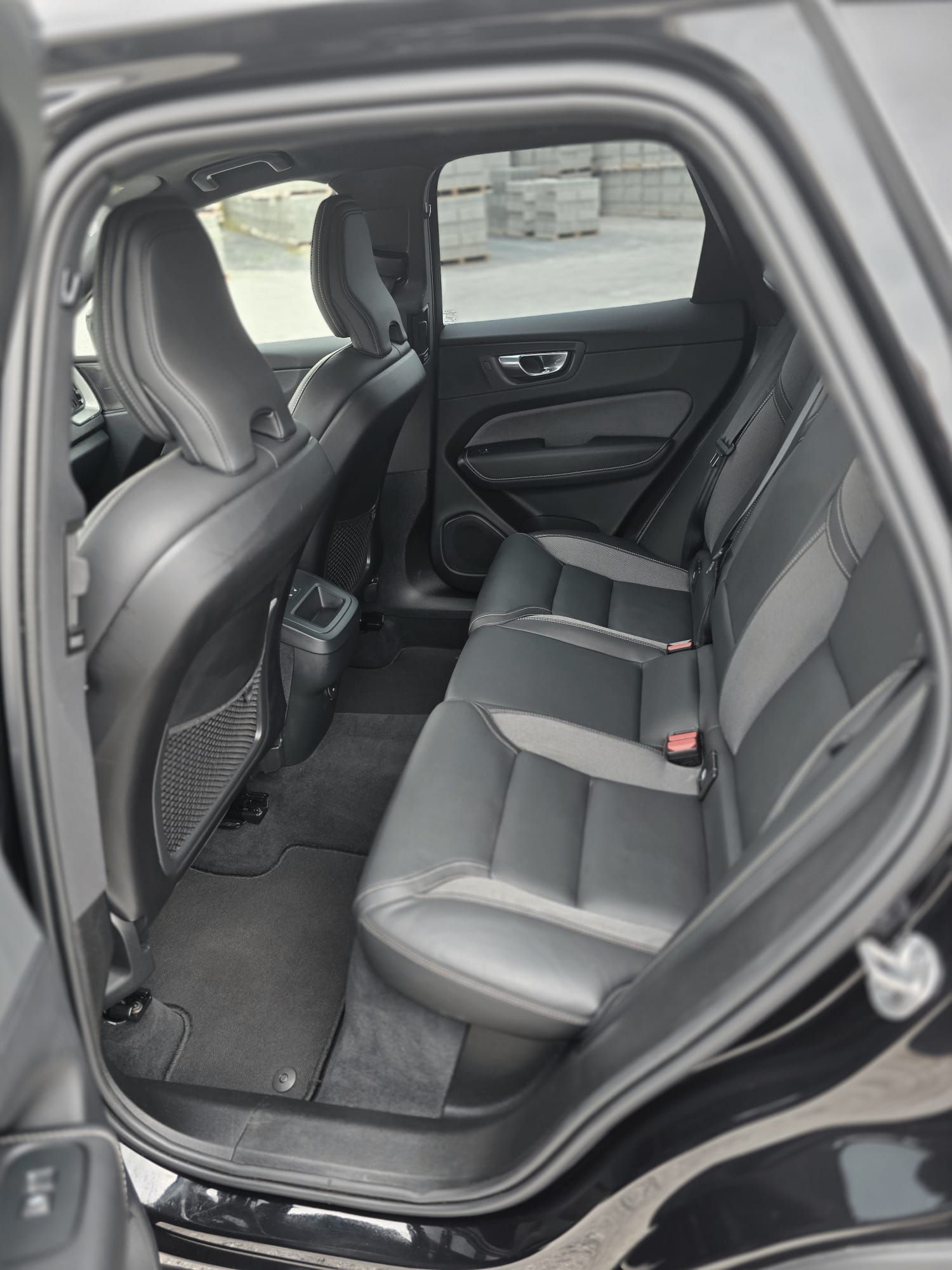 Volvo XC60 Edição Preta 24''