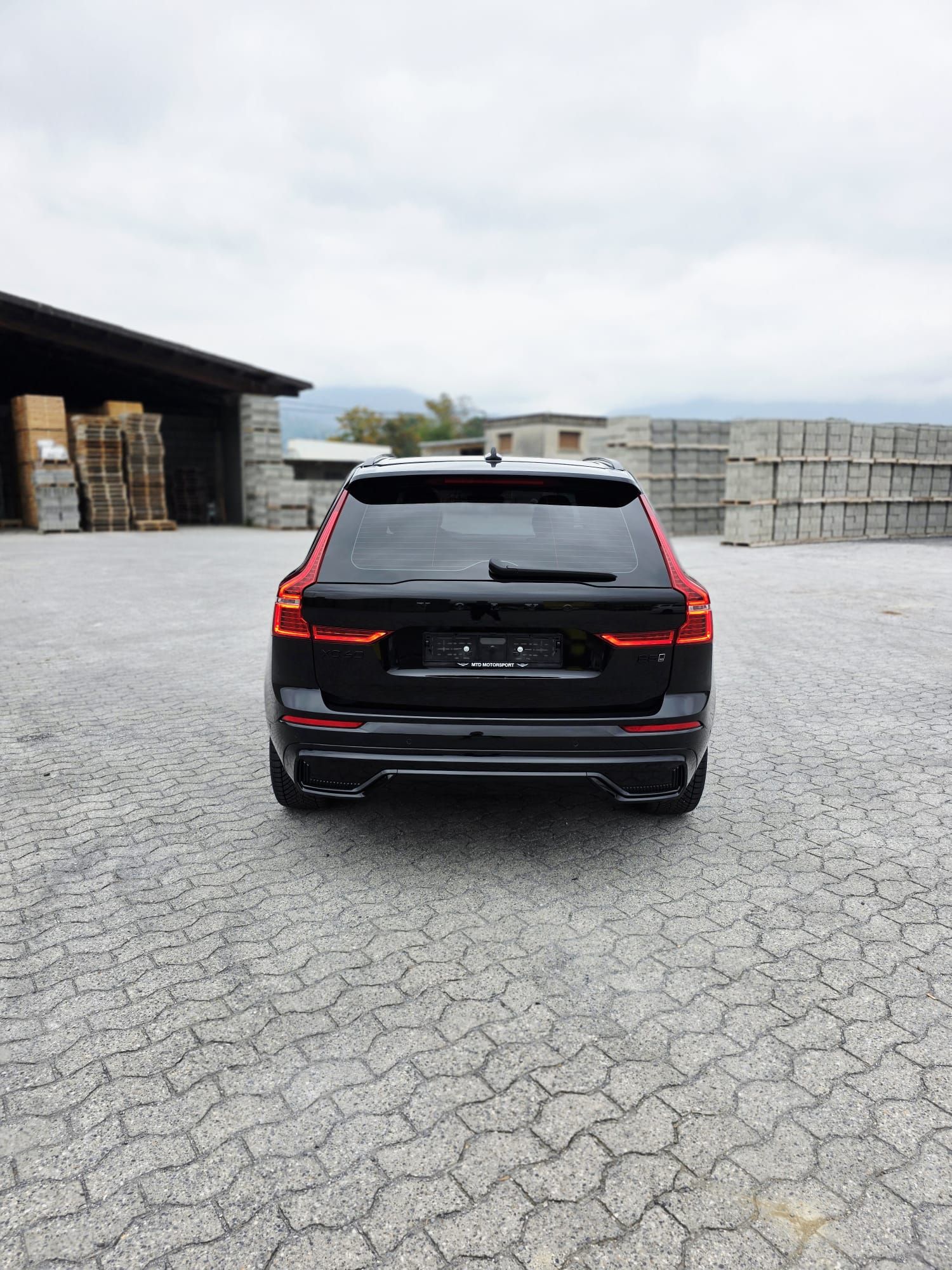Volvo XC60 Edição Preta 24''
