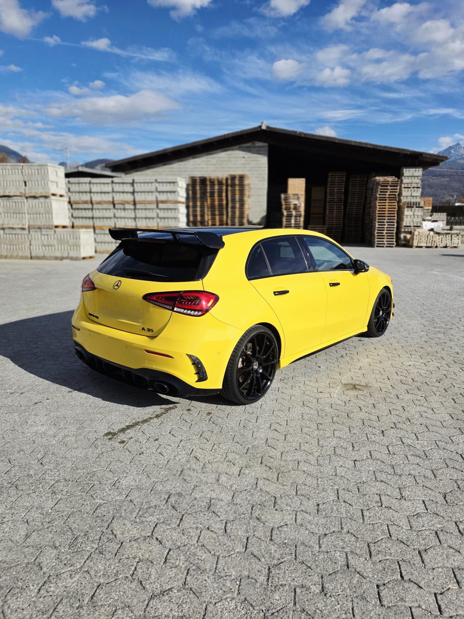 Mercedes A35 AMG