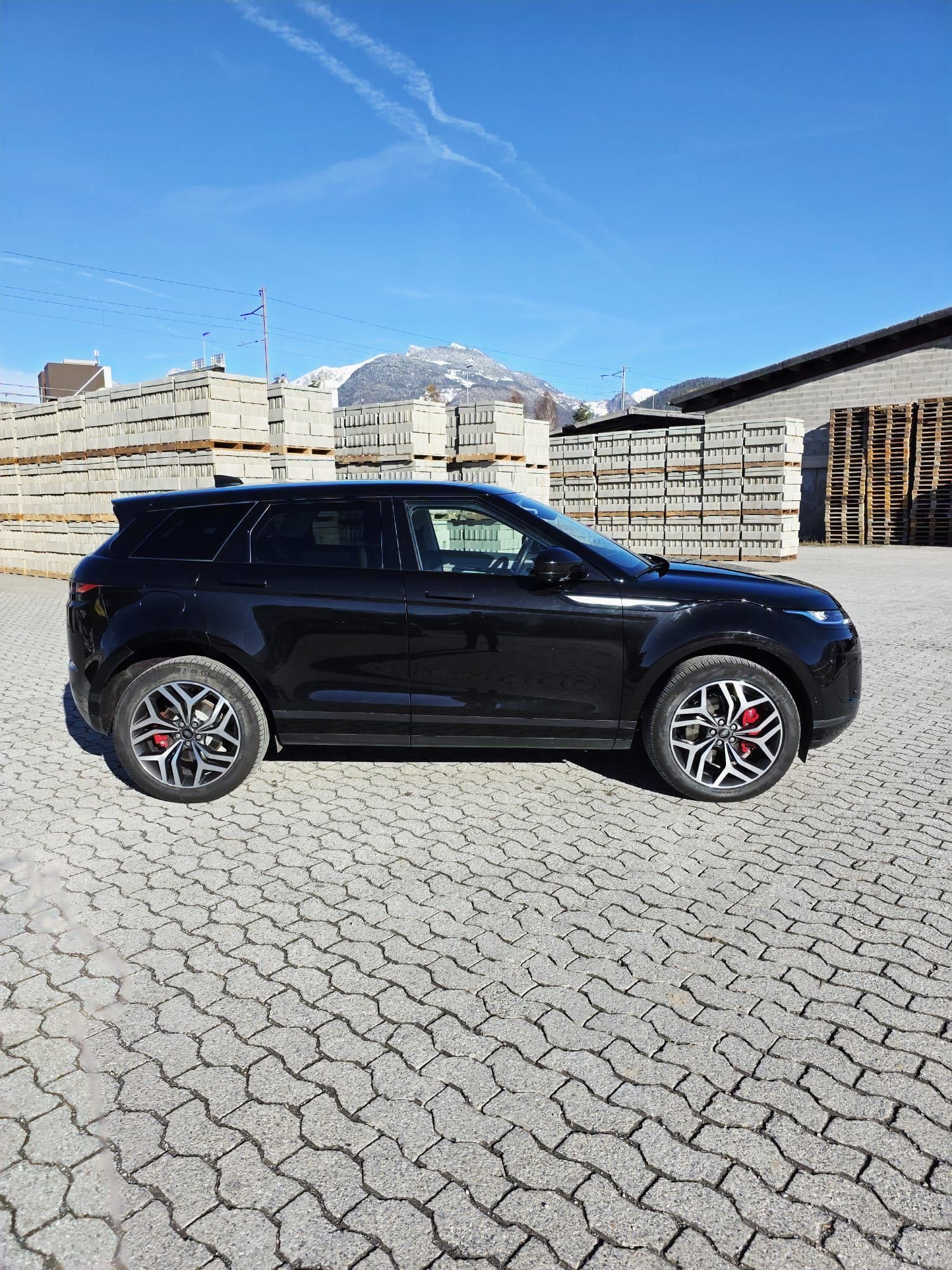 Range Rover Evoque P300