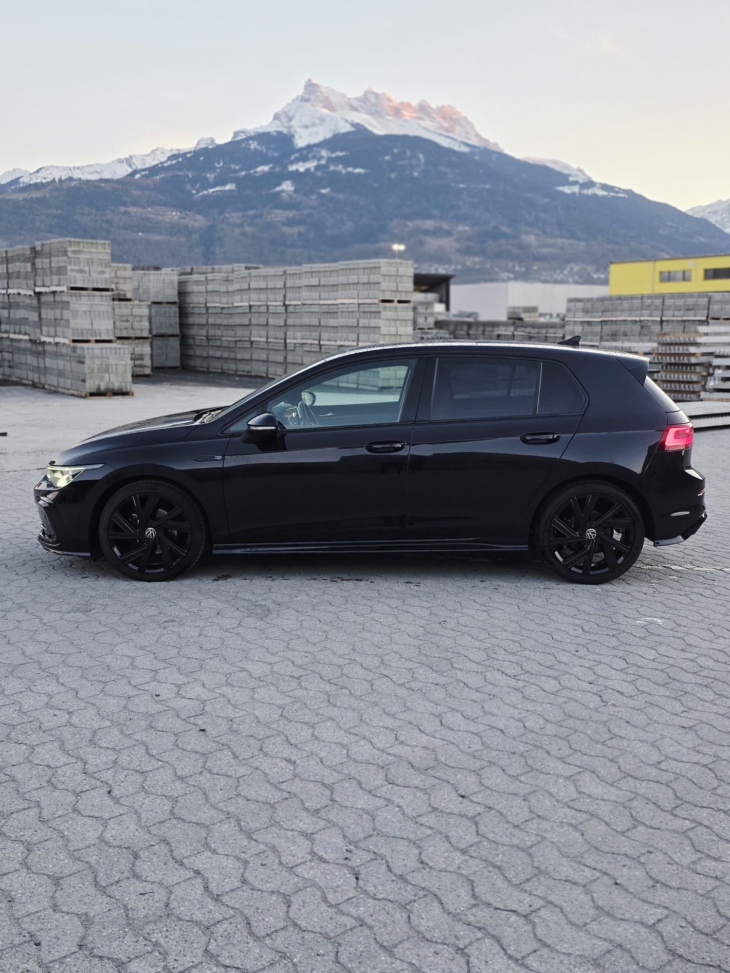 VW Golf 8 1.5 TSI R-Line