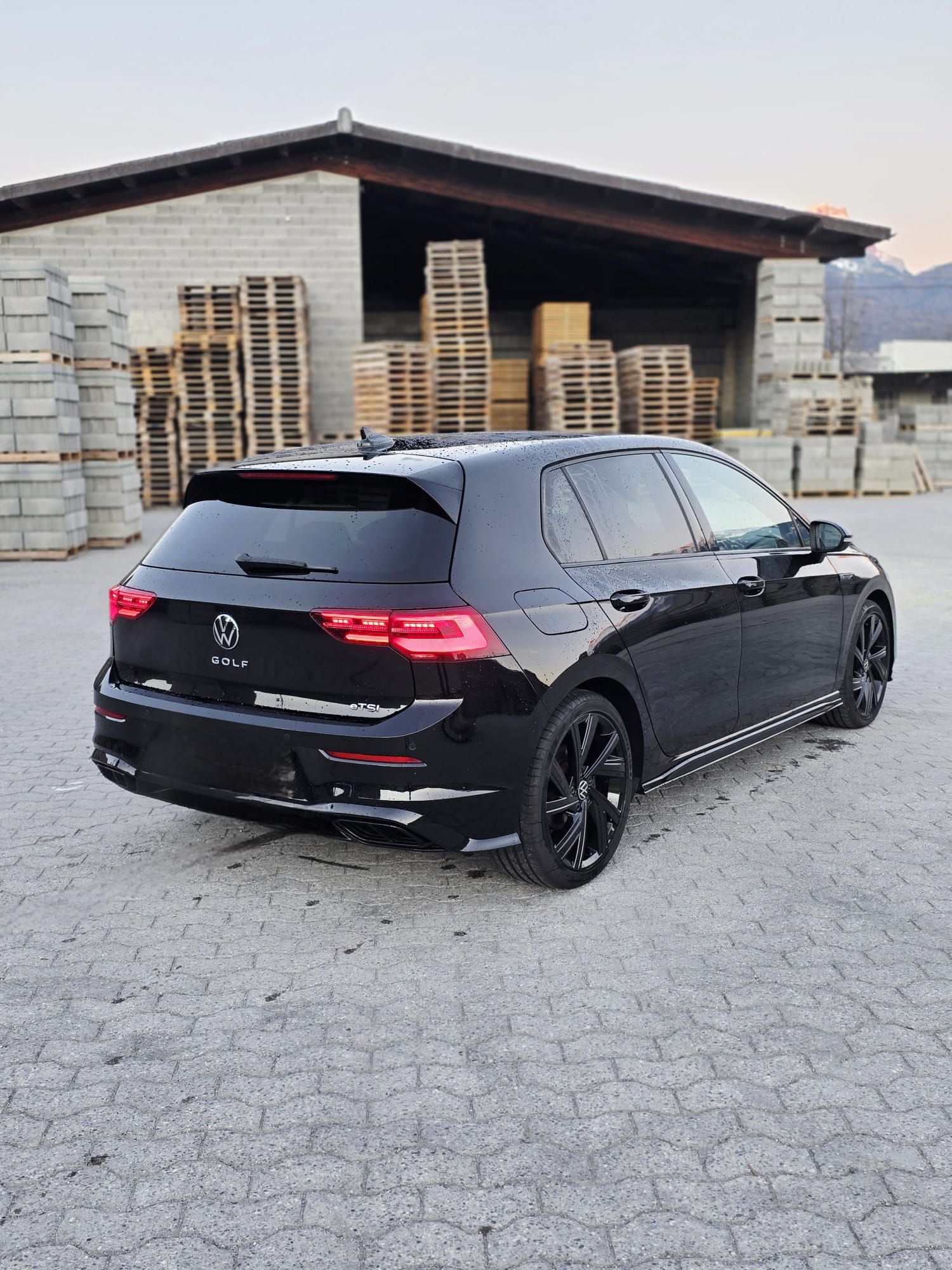 VW Golf 8 1.5 TSI R-Line