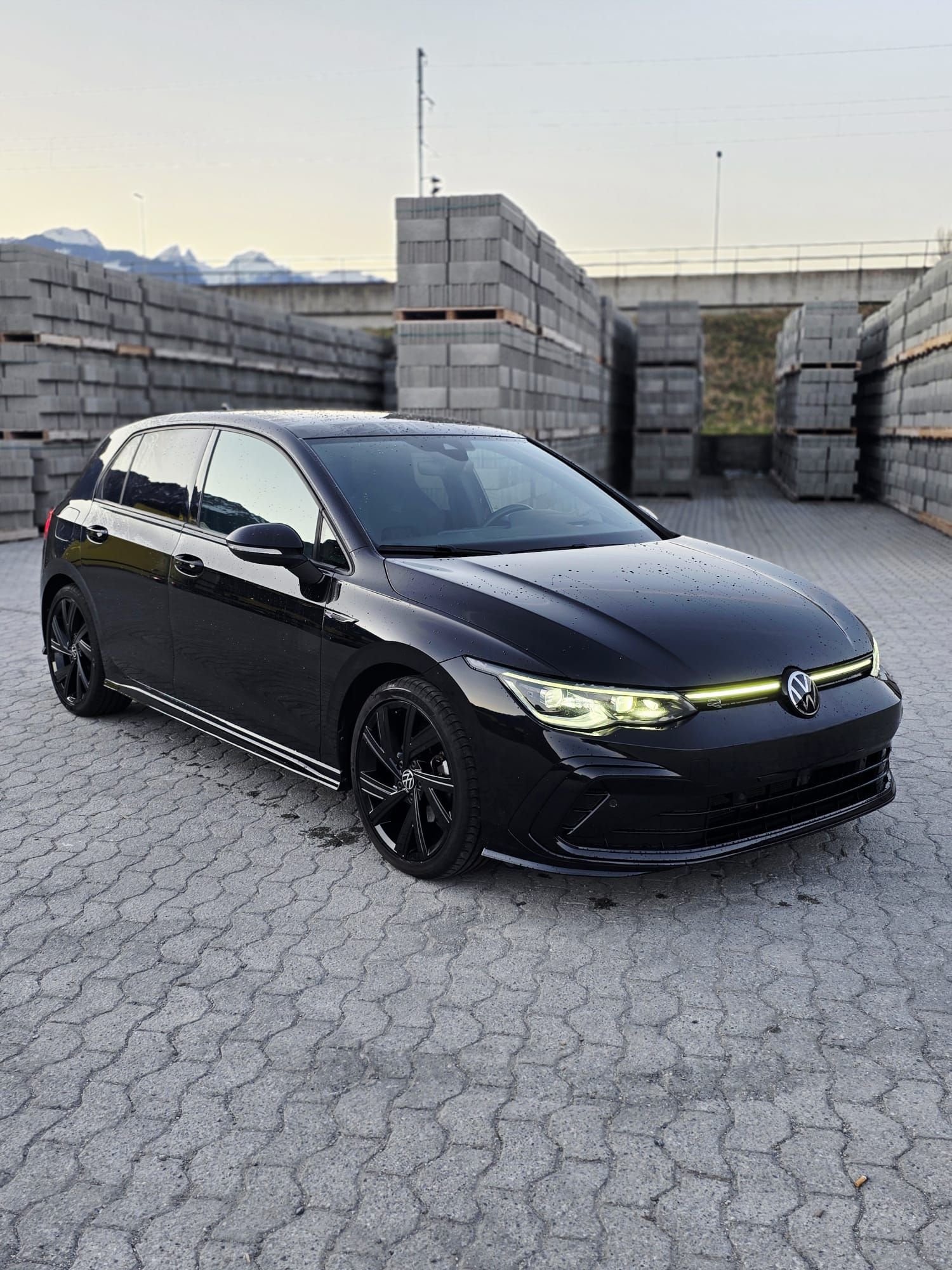 VW Golf 8 1.5 TSI R-Line