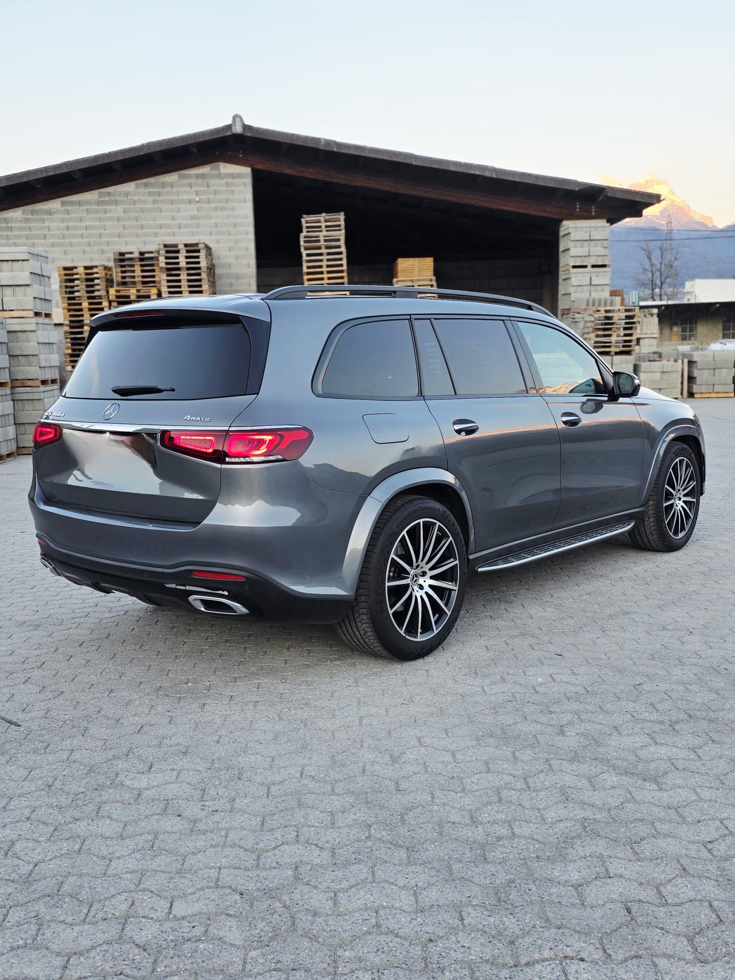 Mercedes‑Benz GLS 400 d