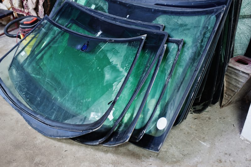 Parbrizele Auto: Funcții, Tipuri și Înlocuire