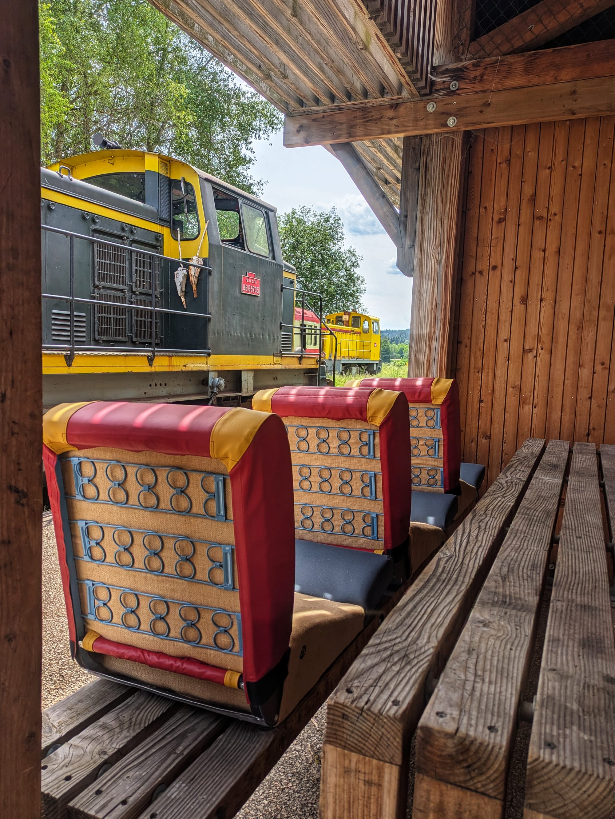 Sièges première d'un autorail des années 60