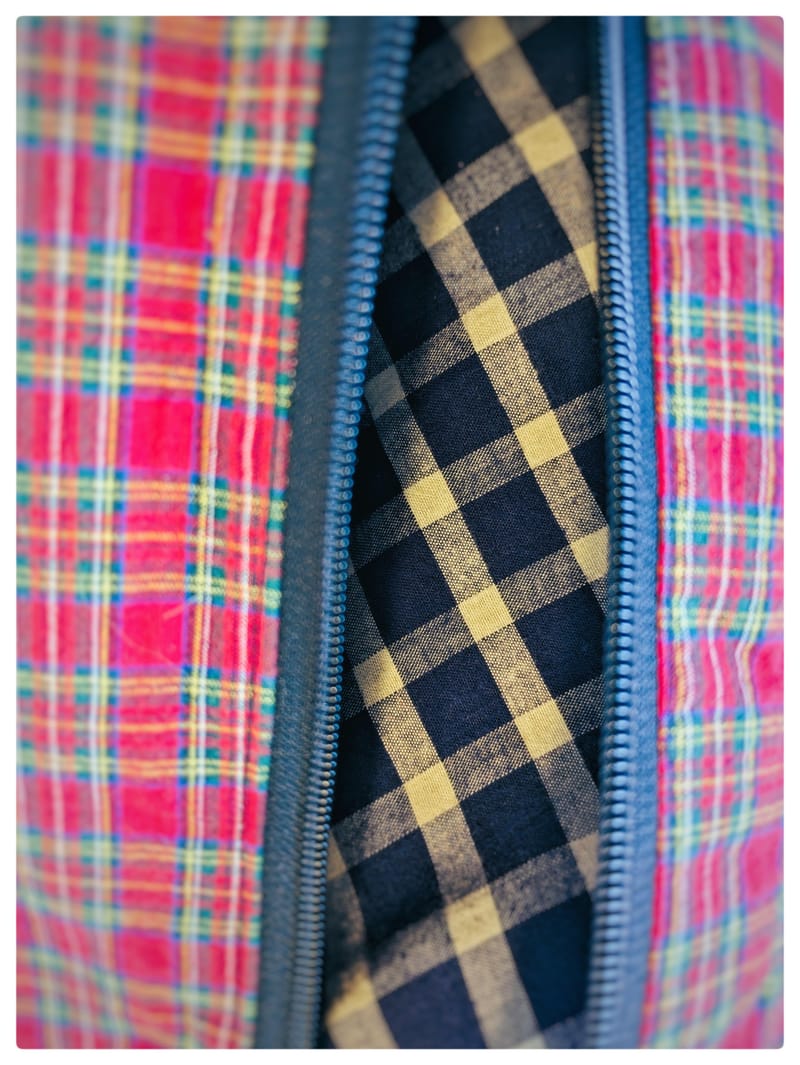 À l'intérieur, doublure surprise !