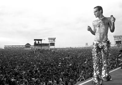 O VERÃO DE 1985 E O PALCO DA CONTRADIÇÃO: ROCK IN RIO, REBELDIAJUVENIL E A REDEMOCRATIZAÇÃO BRASILEIRA