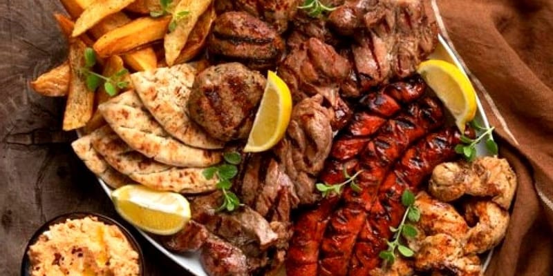 ΠΟΙΚΟΙΛΙΑ ΚΡΕΑΤΩΝ 4 ΑΤΟΜΩΝ