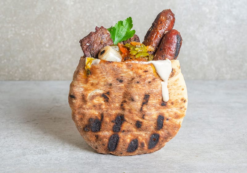 נקנקיות מרגז בפיתה