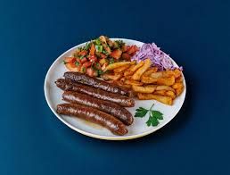 נקנקיות מרגז בצלחת