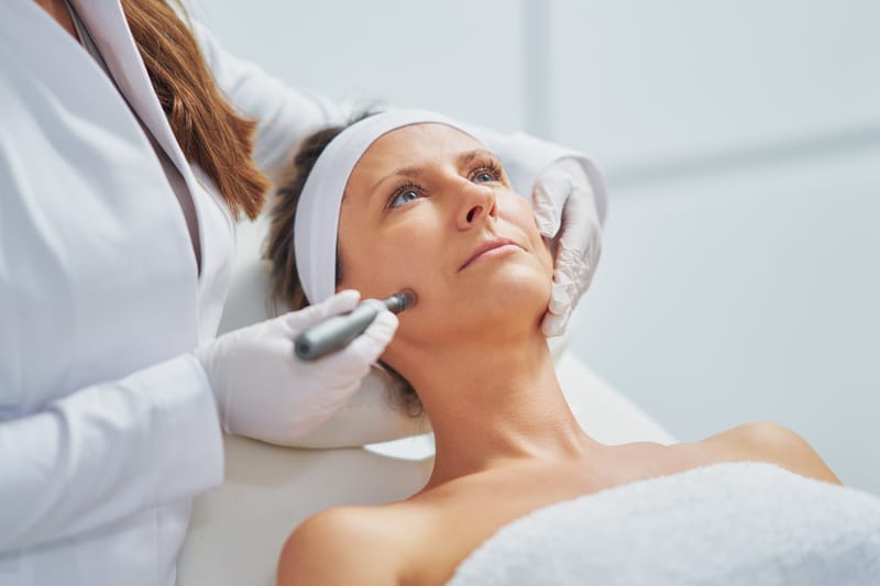 Microneedling Facial