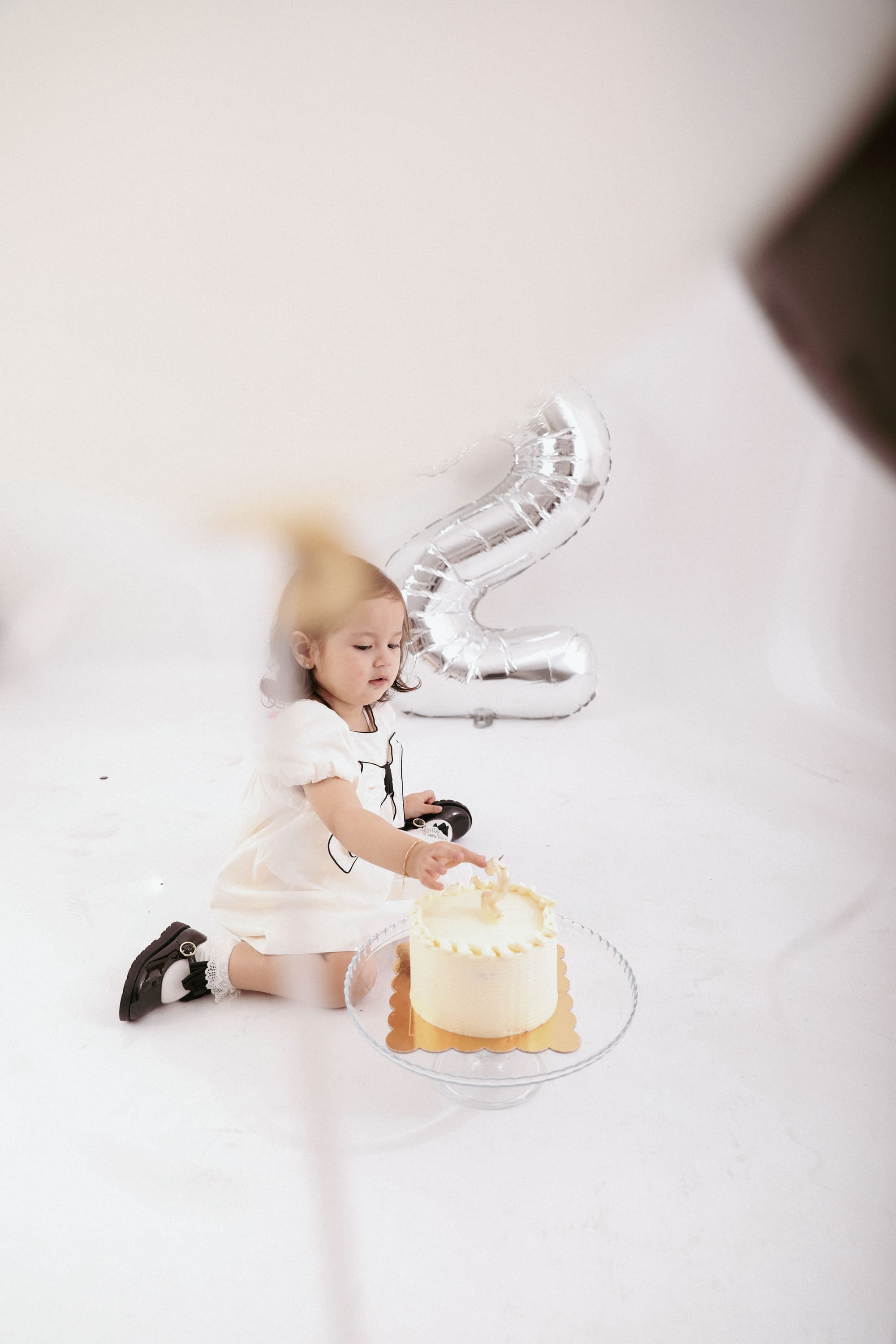 كلاسيك ابيض واسود 