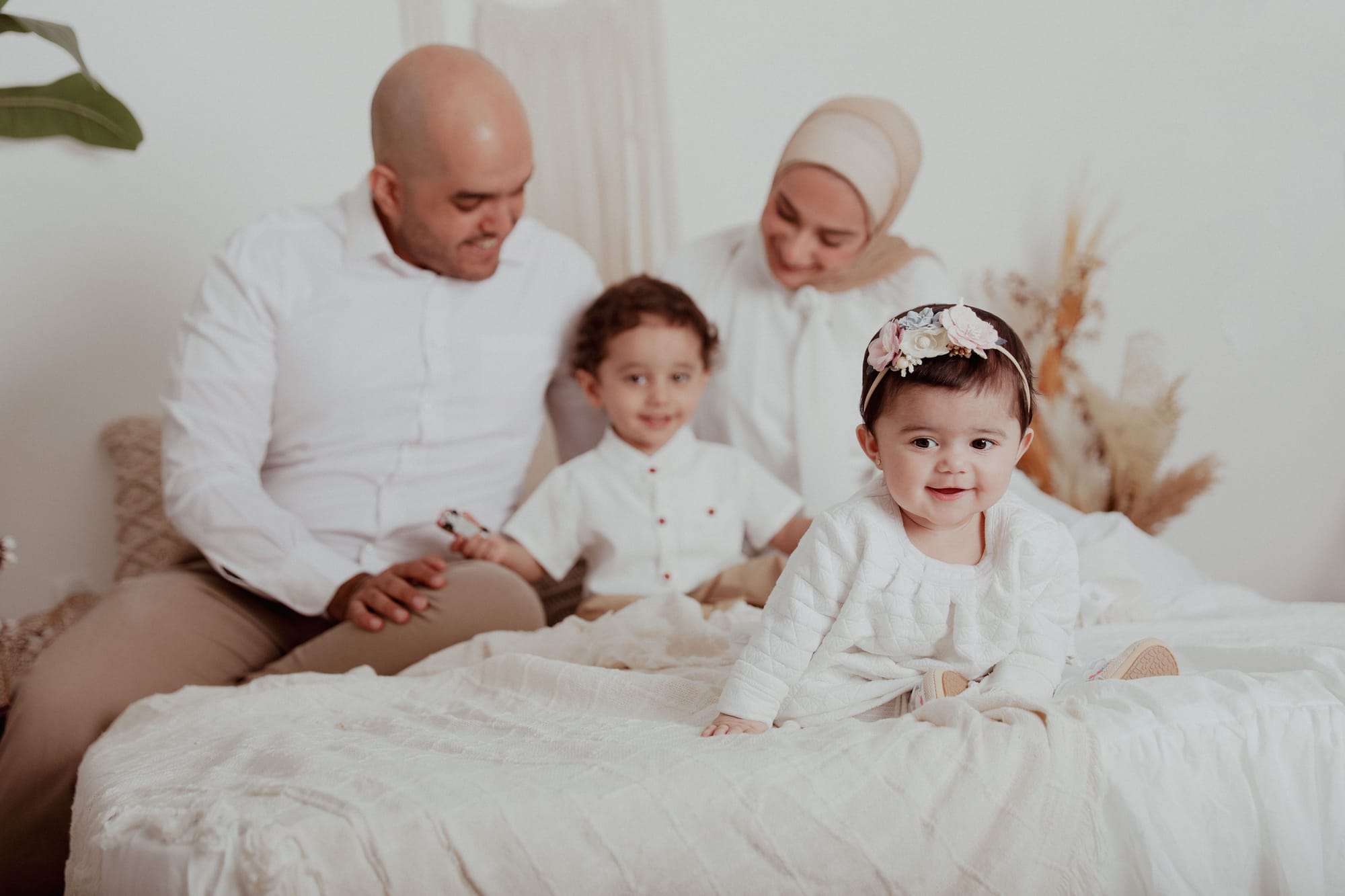 هنا بعض من التصوير العائلي والتصوير مع الوالدين  وتصوير المستشفى  والحمل 