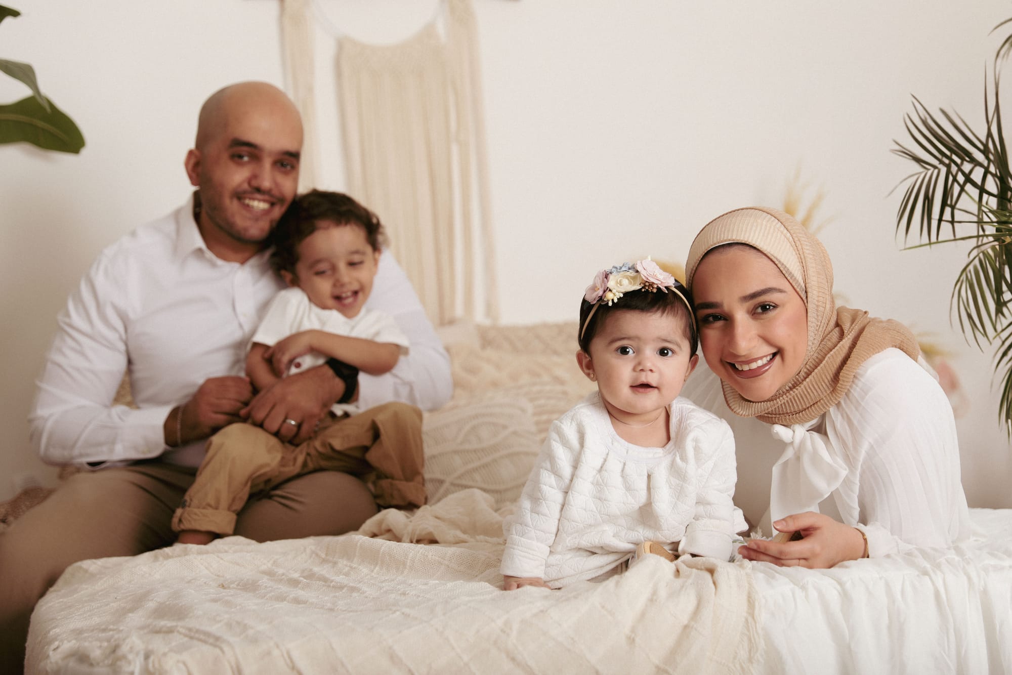 هنا بعض من التصوير العائلي والتصوير مع الوالدين  وتصوير المستشفى  والحمل 