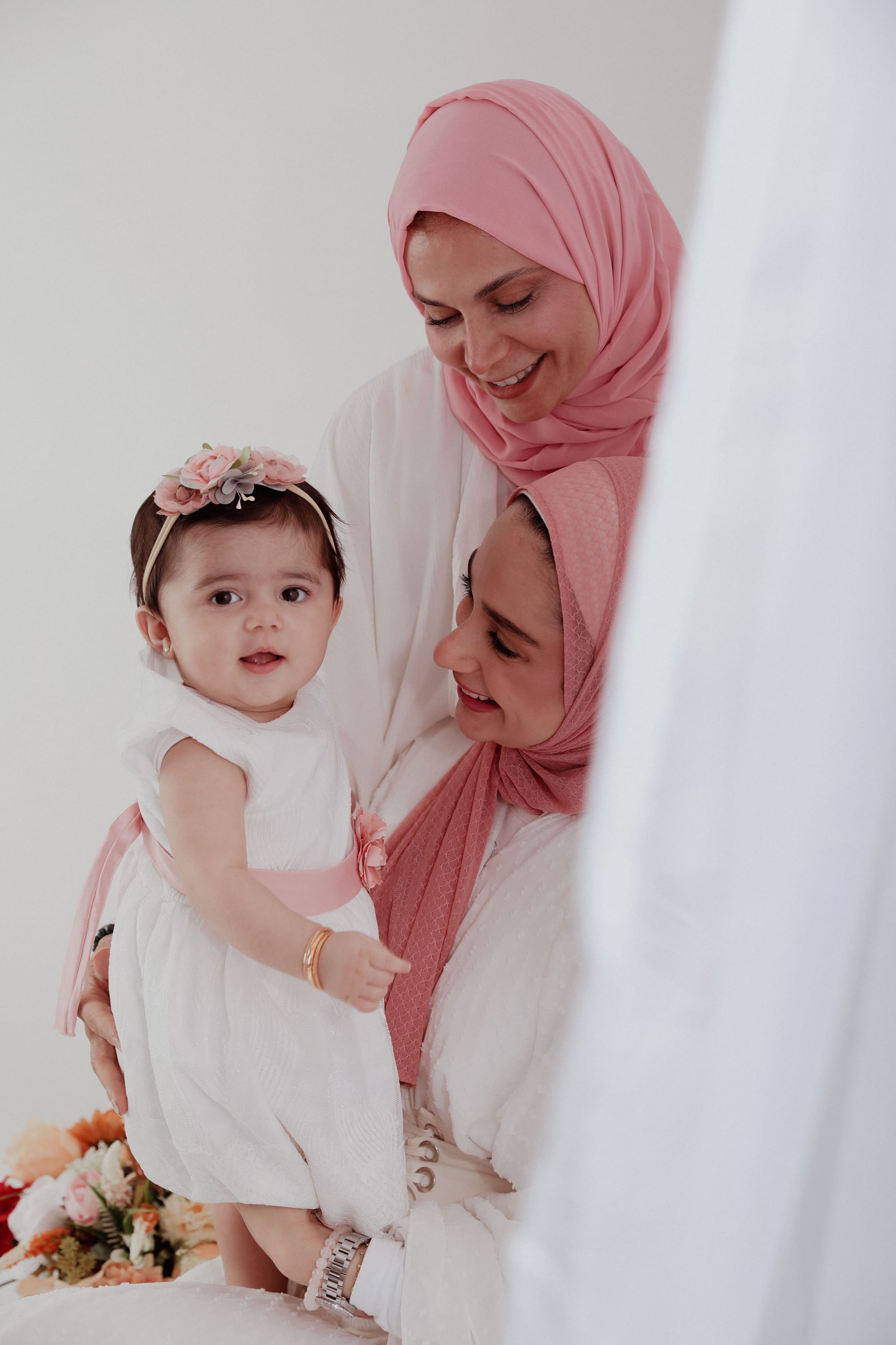 هنا بعض من التصوير العائلي والتصوير مع الوالدين  وتصوير المستشفى  والحمل 