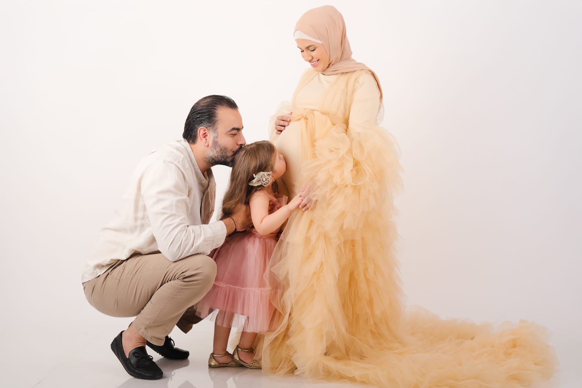 هنا بعض من التصوير العائلي والتصوير مع الوالدين  وتصوير المستشفى  والحمل 