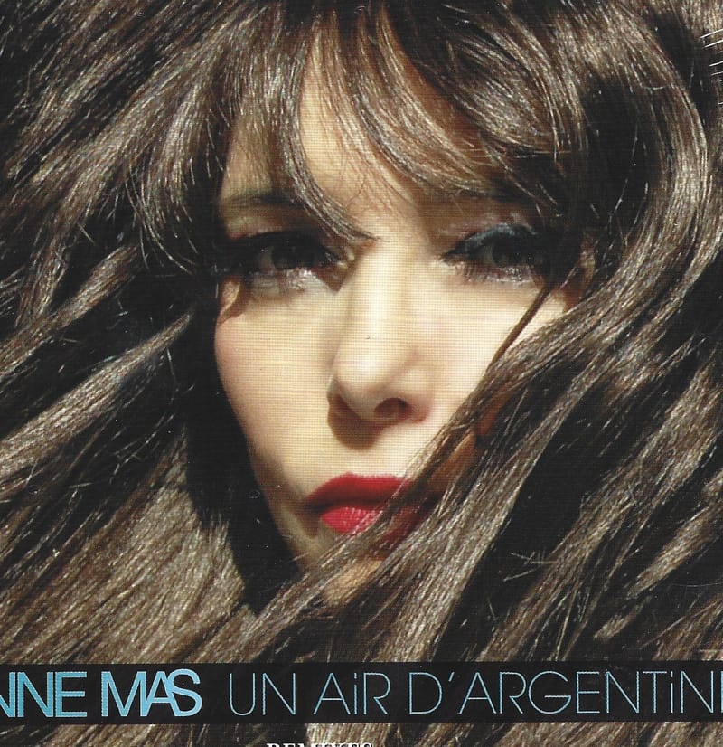 LES SINGLES