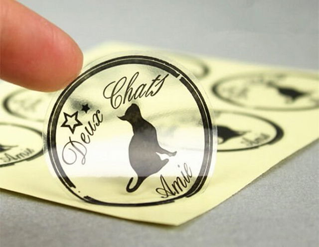 In tem decal trong in ấn chuyên nghiệp: Nâng tầm thương hiệu