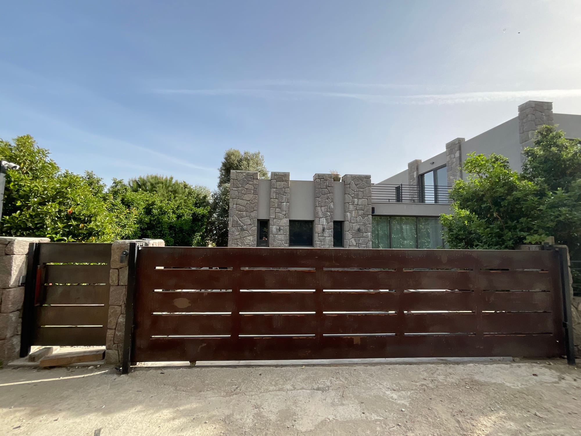 Garaj ve Yaya Kapısı