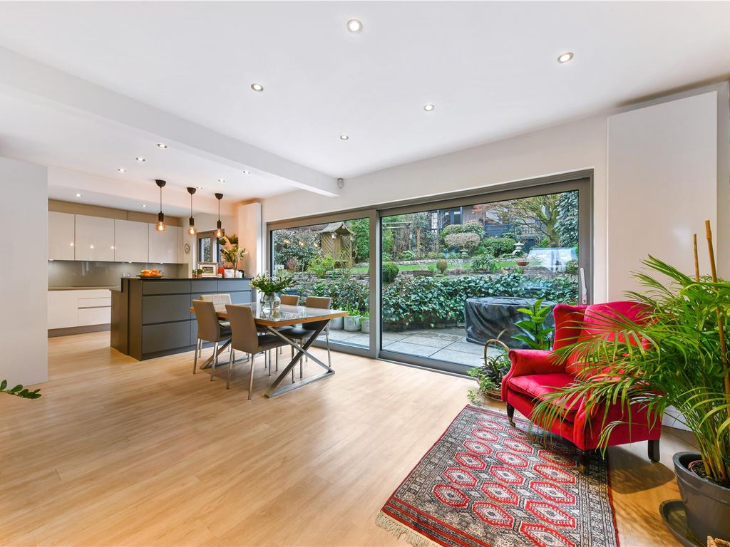 Spacious 5-Bedroom Detached House, Kingston upon Thames — Side & Rear Extensions & Full Refurbishment by Crown Designs