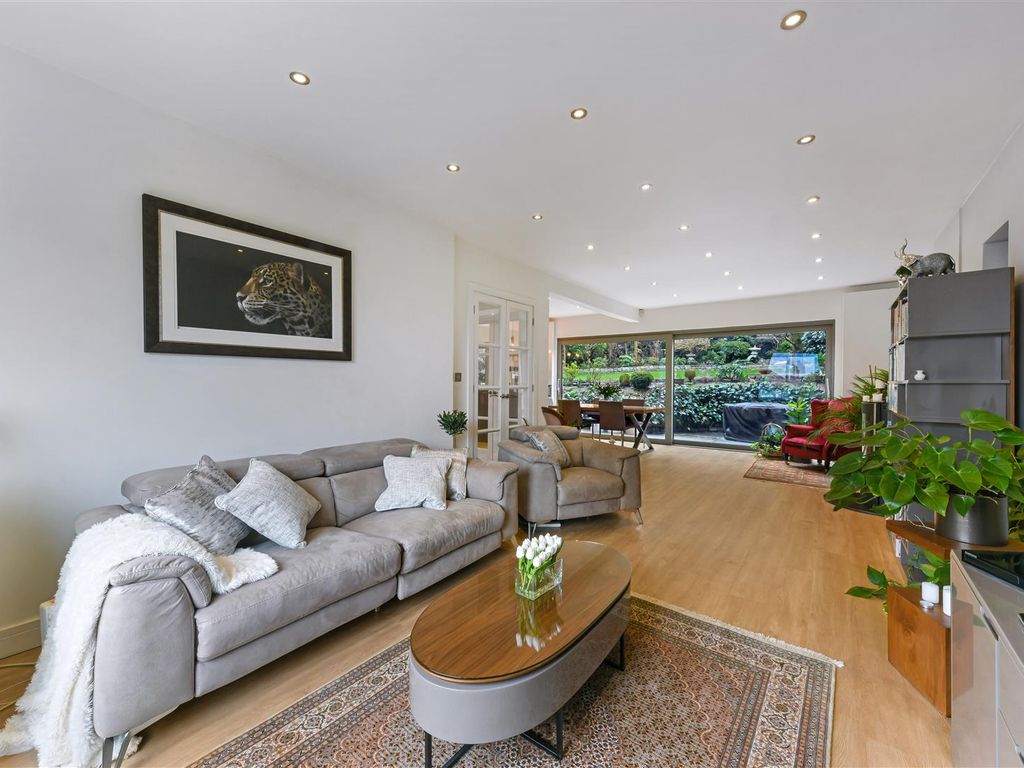 Spacious 5-Bedroom Detached House, Kingston upon Thames — Side & Rear Extensions & Full Refurbishment by Crown Designs