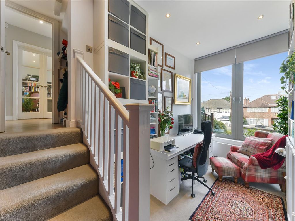 Spacious 5-Bedroom Detached House, Kingston upon Thames — Side & Rear Extensions & Full Refurbishment by Crown Designs