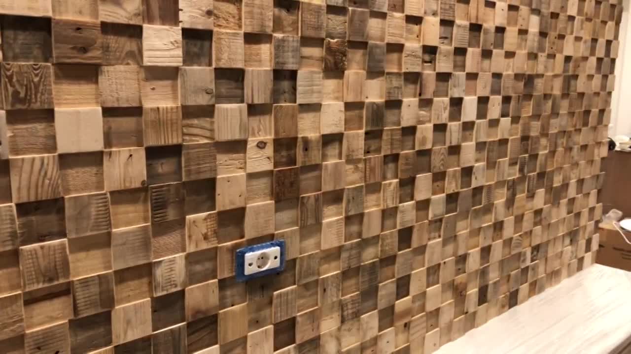 Placari cu lemn caramida si celuloza modelata manual 