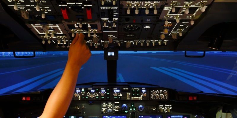 Simulatore Certificato NFPT2 di B737-800NG e Airbus A320.