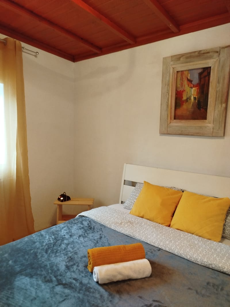 Private Single Room.