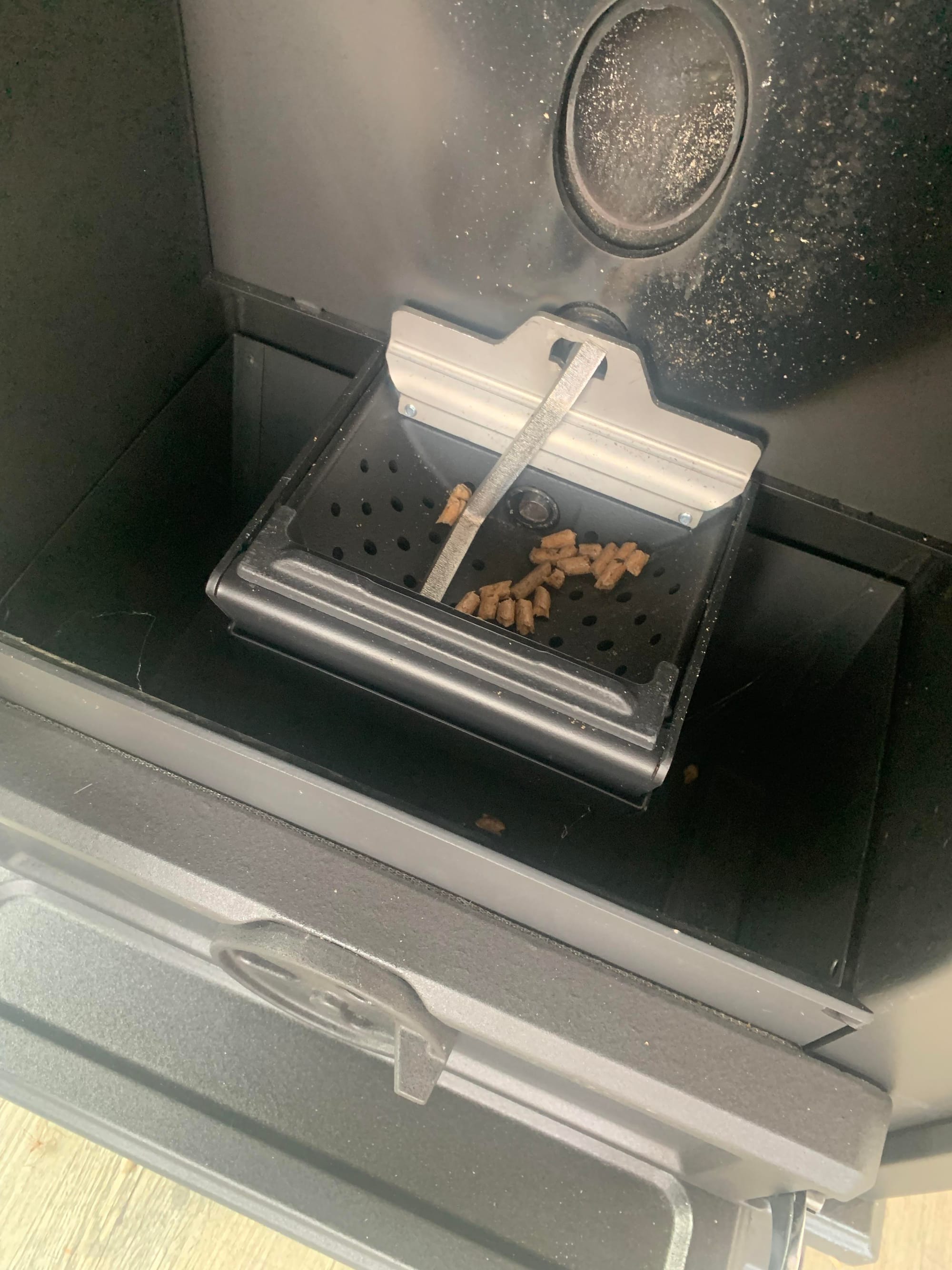 MAINTENANCE POELE A PELLET