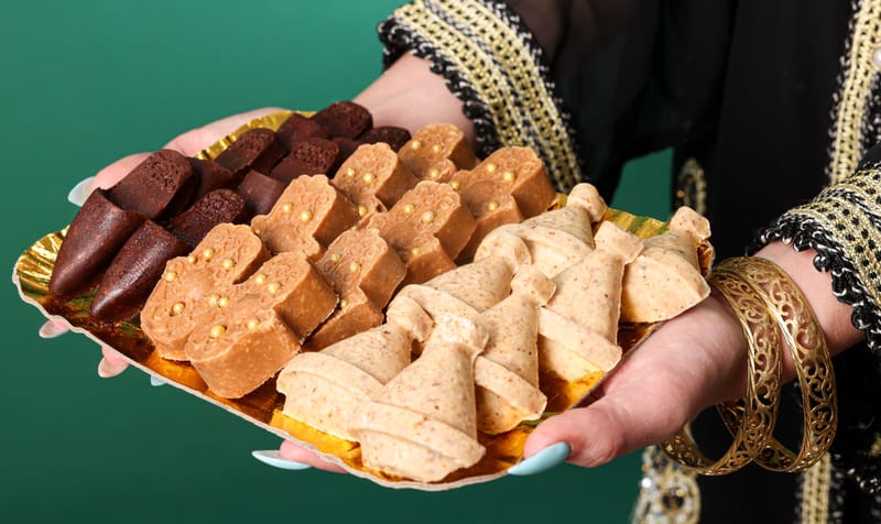 קישוטים / תוספות