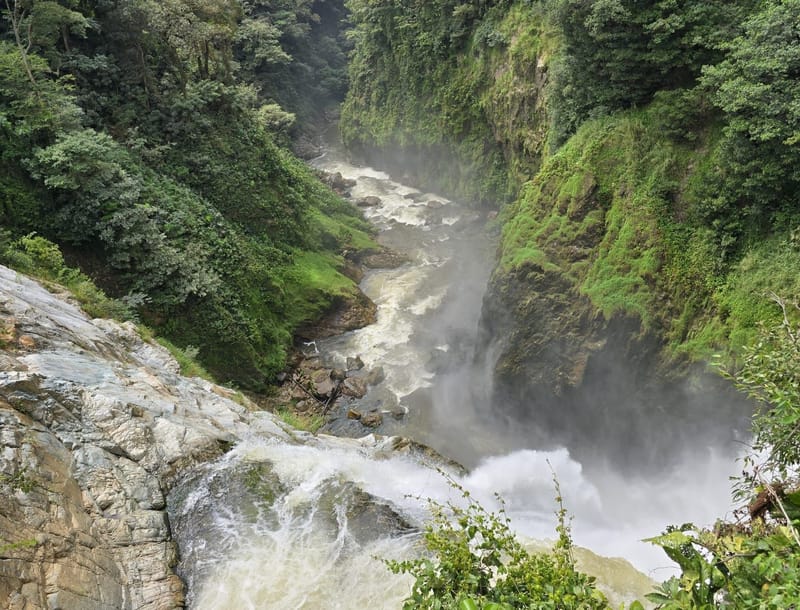 CASCADA INDIGENA POZO HUMO