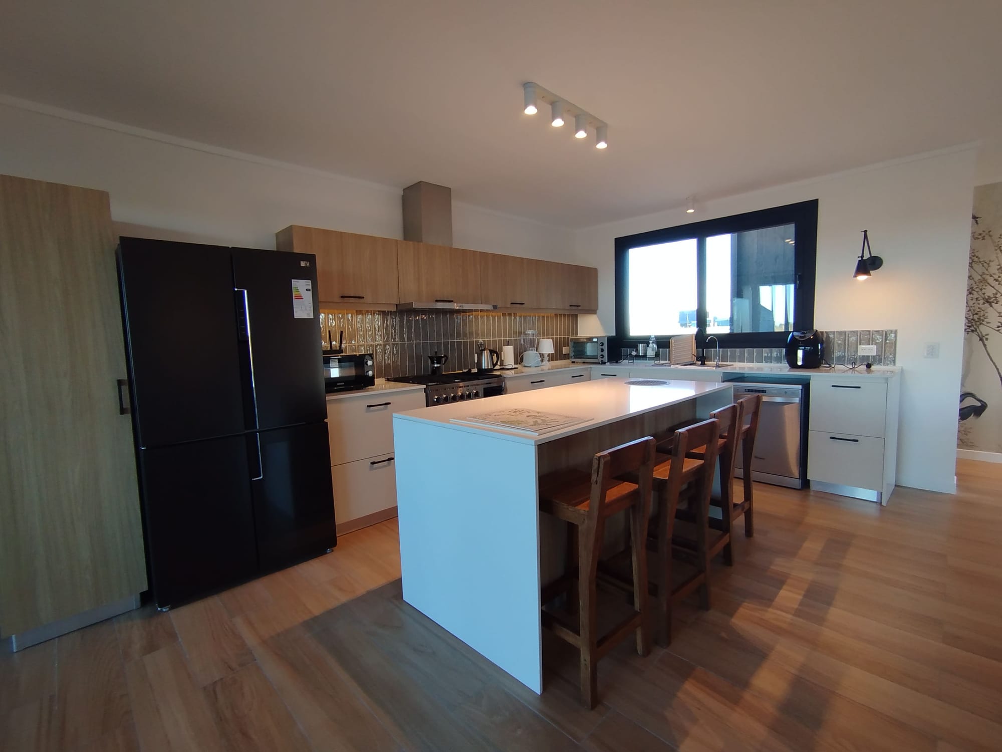 Casa 236 - El Salvaje ( Exterior y Interiores )