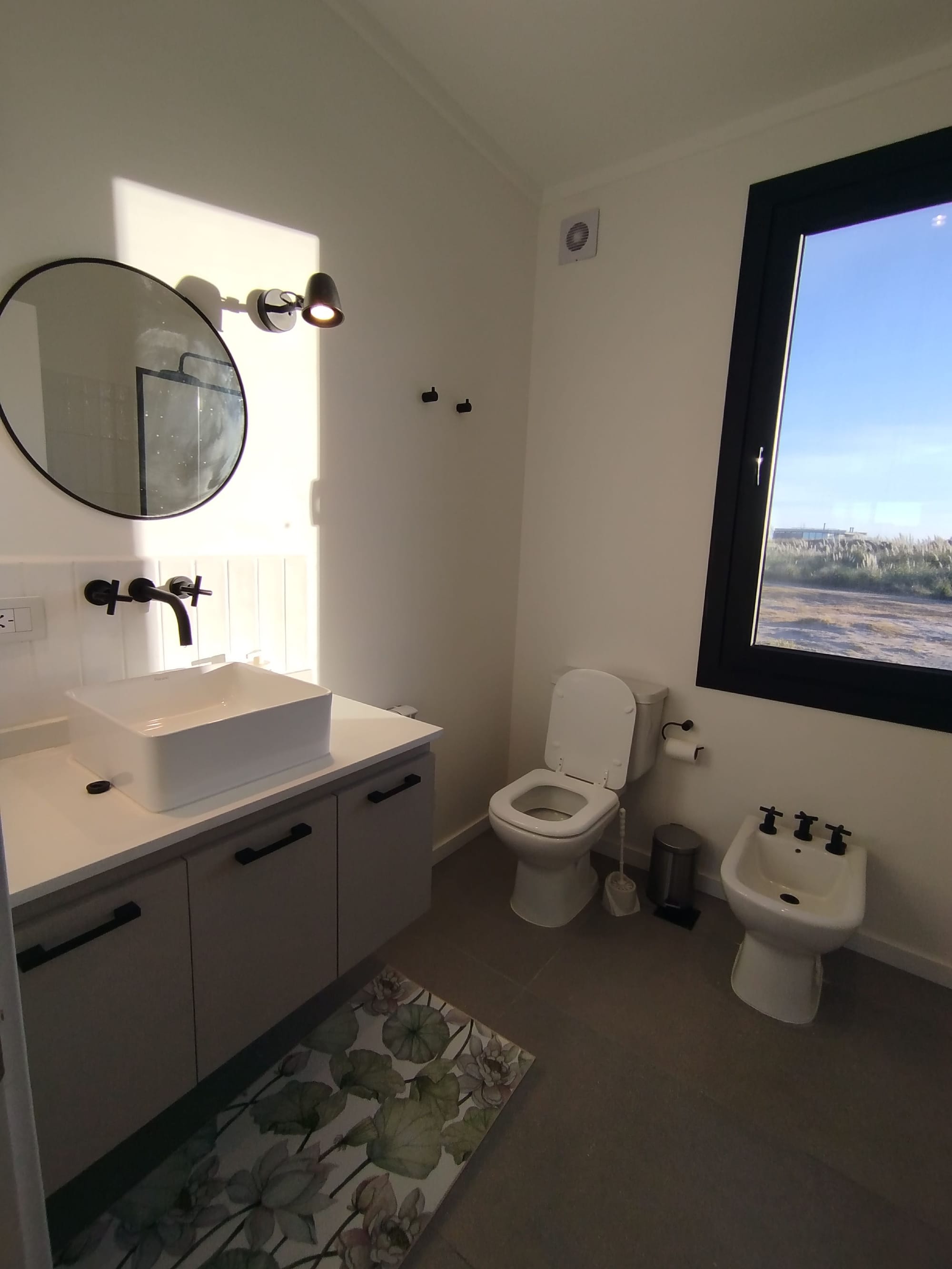 Casa 236 - El Salvaje ( Exterior y Interiores )